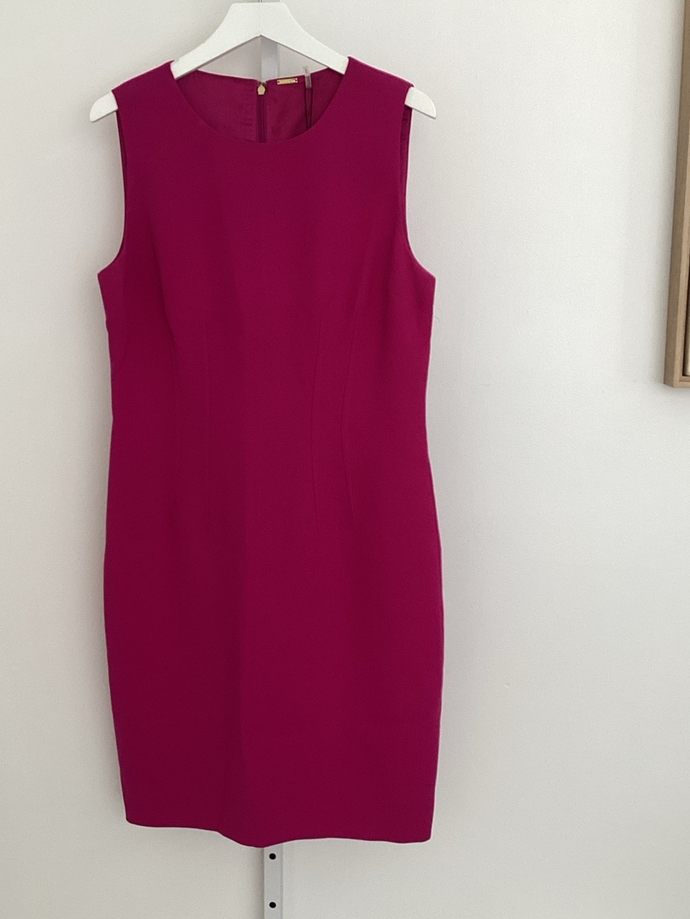 Elie Tahari Sleeveless Magenta Sheath Dress